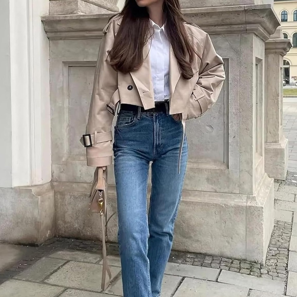 Cropped Trench Coat in size Medium